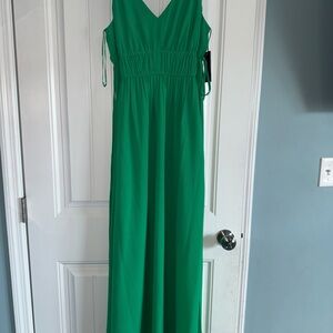 Taylor Emerald Green Maxi Dress – Size 6 – NWT